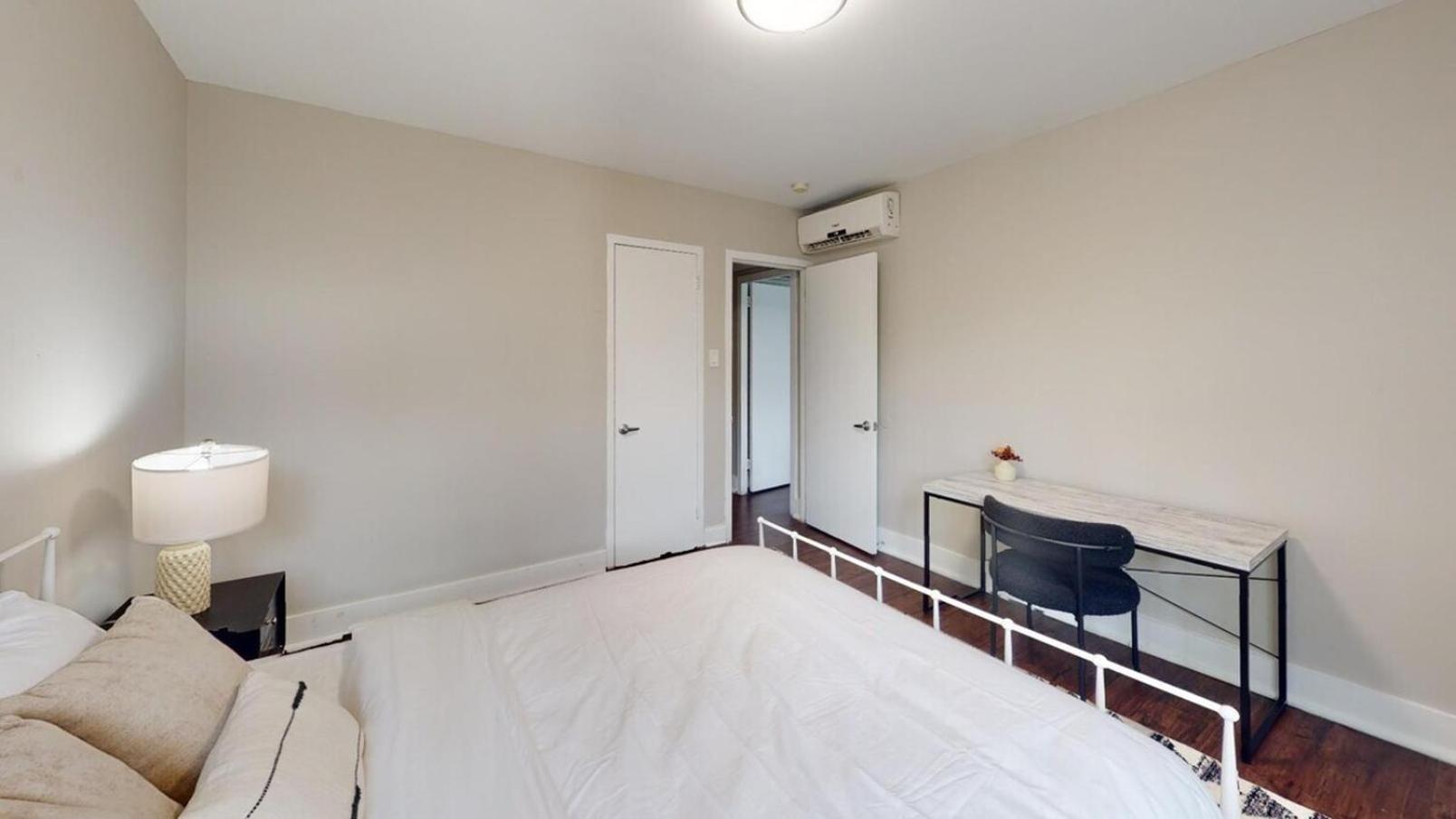 Apartment Avenue B152 Perfect 2br! Pool Parking Gym Philadelphia
